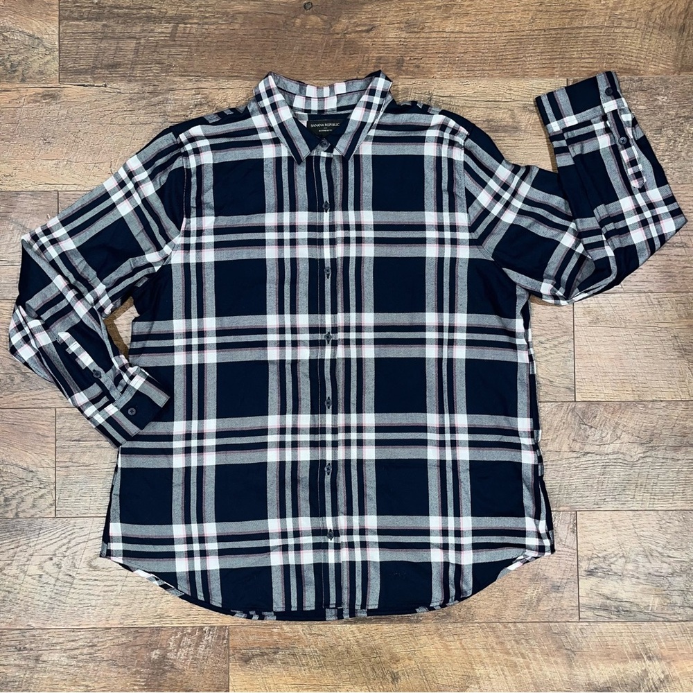 Banana Republic Boyfriend Fit Flannel Shirt